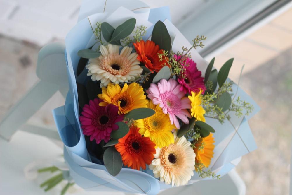 Букет цветов из: Герберы в Александро-Невской