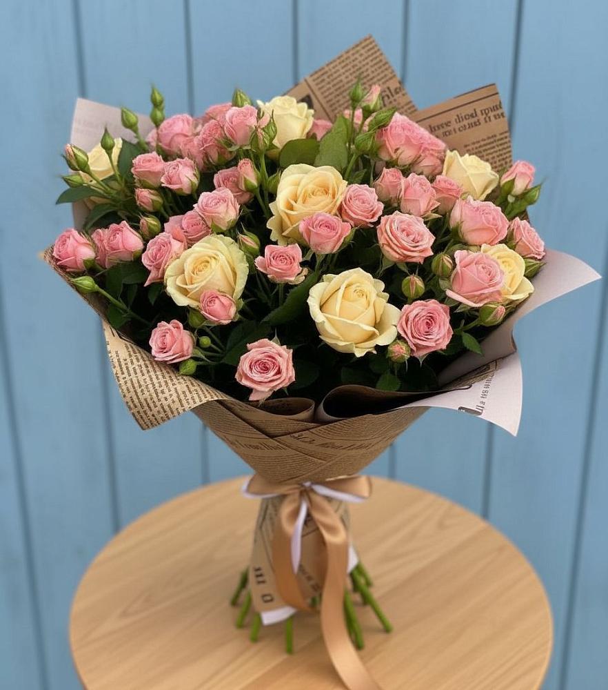 Букет цветов из: Розы в Александро-Невской