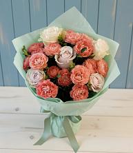 Букет цветов из:  Розы в Александро-Невской
