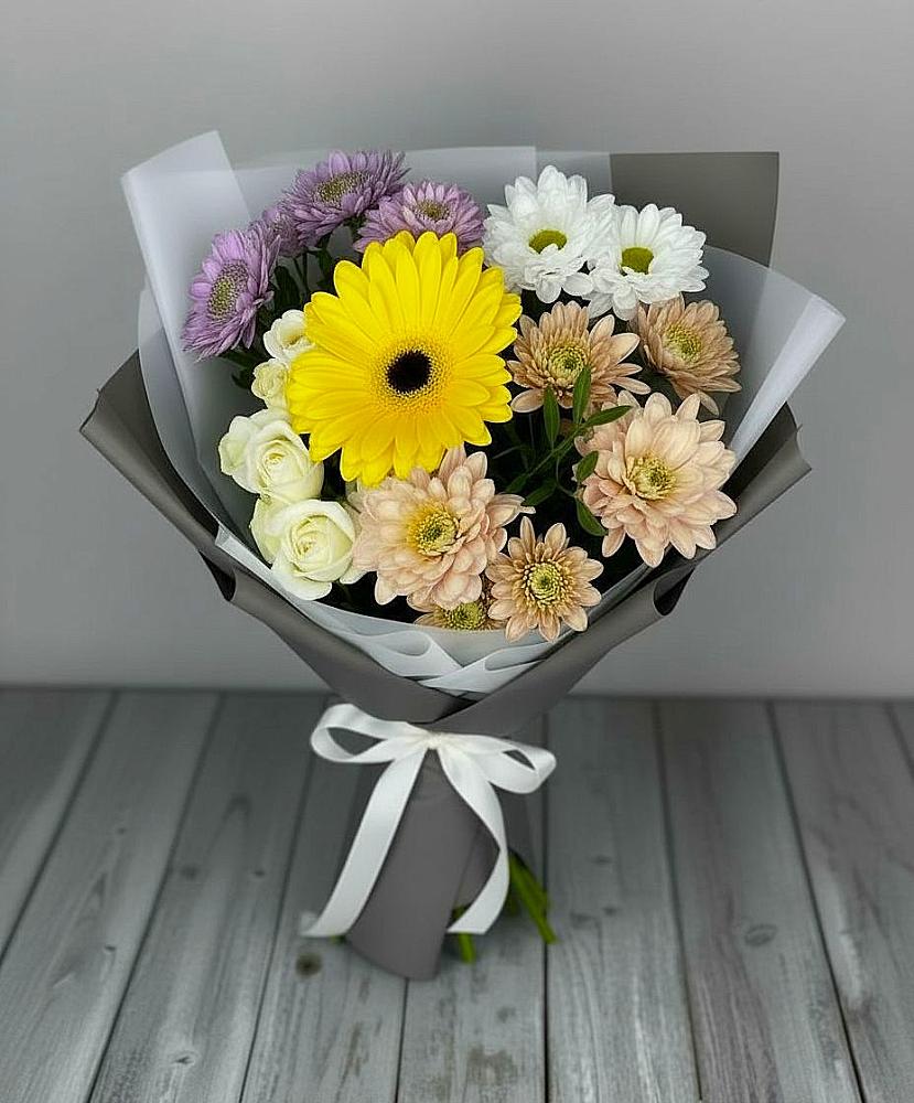 Букет цветов из: Розы, Герберы и Хризантемы в Александро-Невской