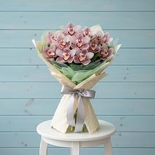 Букет цветов из:  Орхидеи и Розы #REPLACE_PRED# Александро-Невской