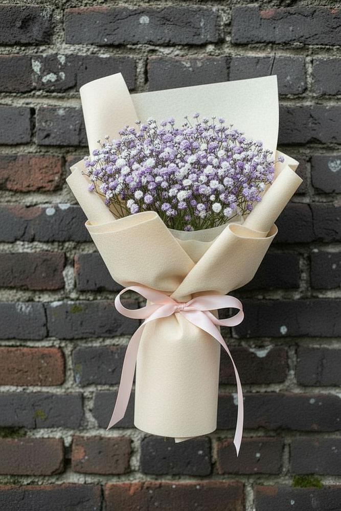 Букет цветов из: Гипсофила в Александро-Невской