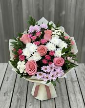 Букет цветов из:  Альстромерии, Гвоздики, Розы и Хризантемы в Александро-Невской