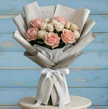 Букет цветов из:  Розы в Александро-Невской