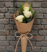Букет цветов из:  Розы в Александро-Невской