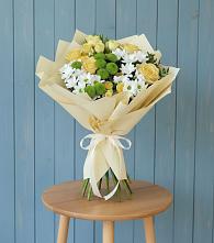 Букет цветов из:  Хризантемы и Розы в Александро-Невской