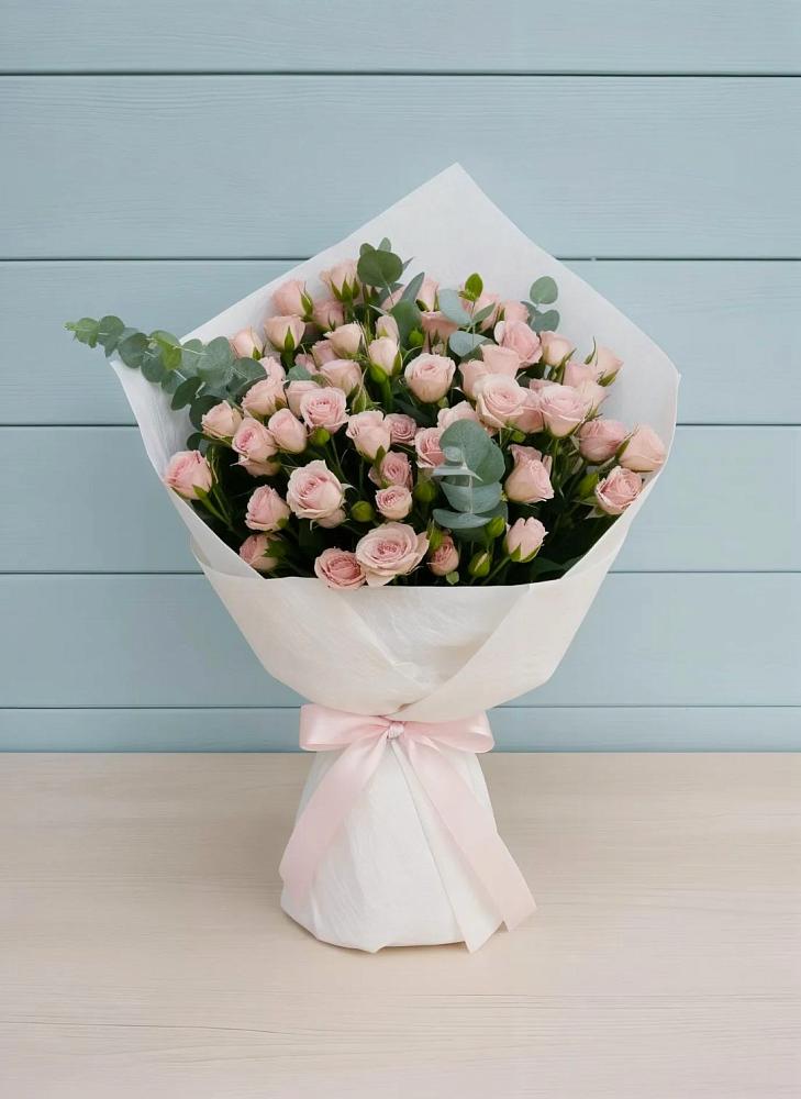 Букет цветов из: Розы в Александро-Невской