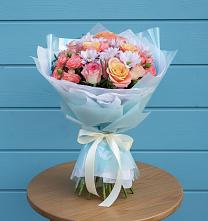 Букет цветов из:  Хризантемы и Розы в Александро-Невской