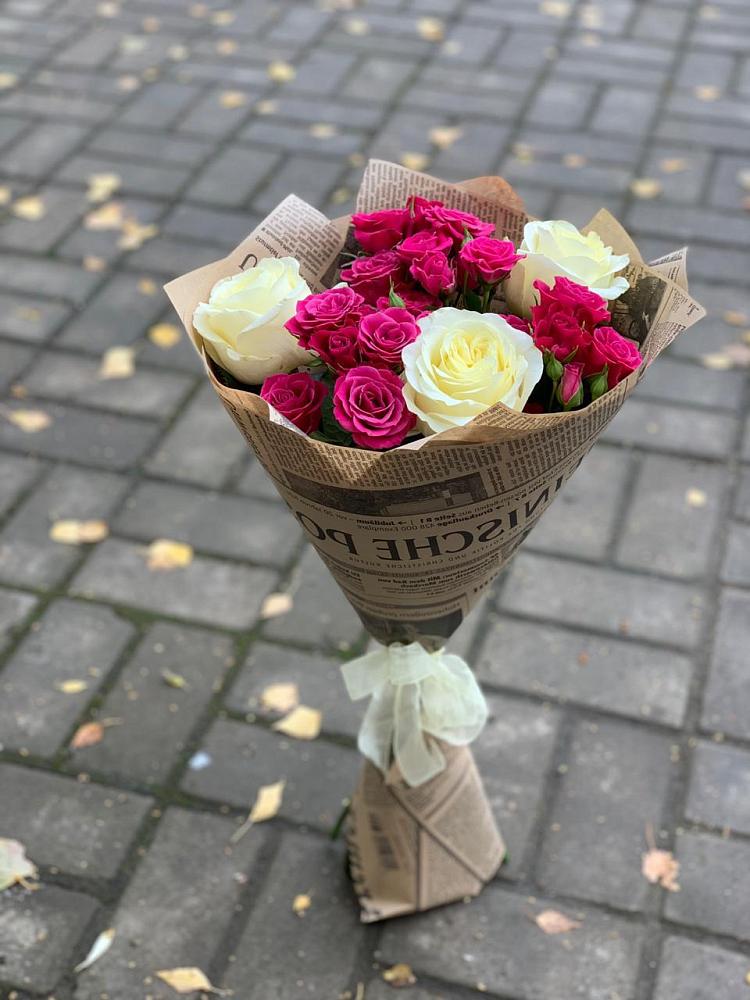 Букет цветов из: Розы в Александро-Невской