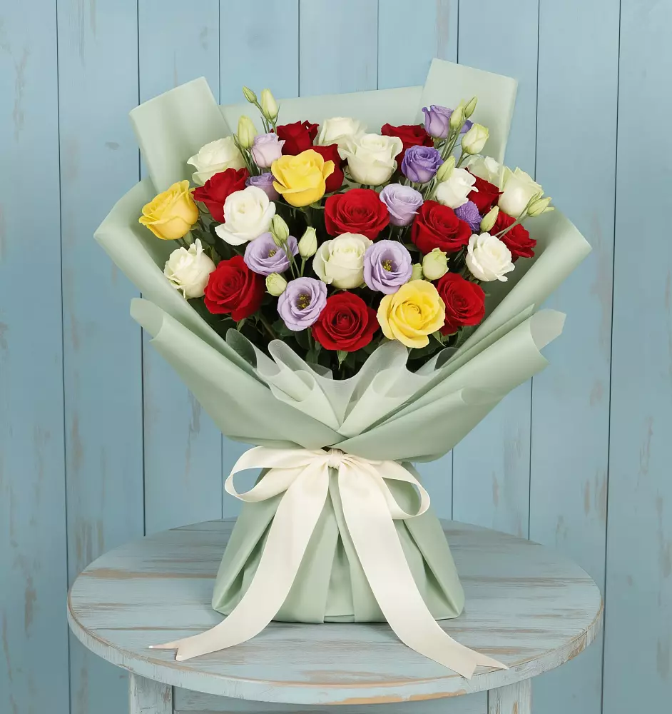 Букет цветов из: Розы в Александро-Невской