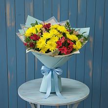 Букет цветов из:  Альстромерии и Хризантемы в Александро-Невской