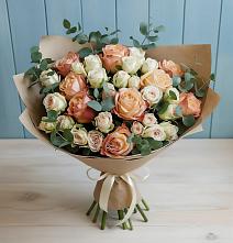 Букет цветов из:  Альстромерии и Розы #REPLACE_PRED# Александро-Невской