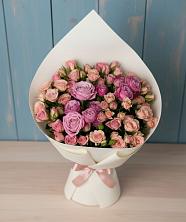 Букет цветов из:  Розы в Александро-Невской